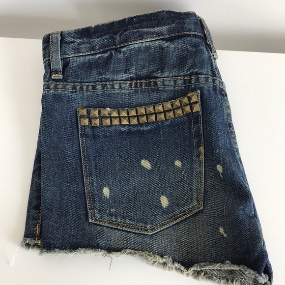 💕x3HP💕Blank NYC denim shorts - Picture 4 of 7